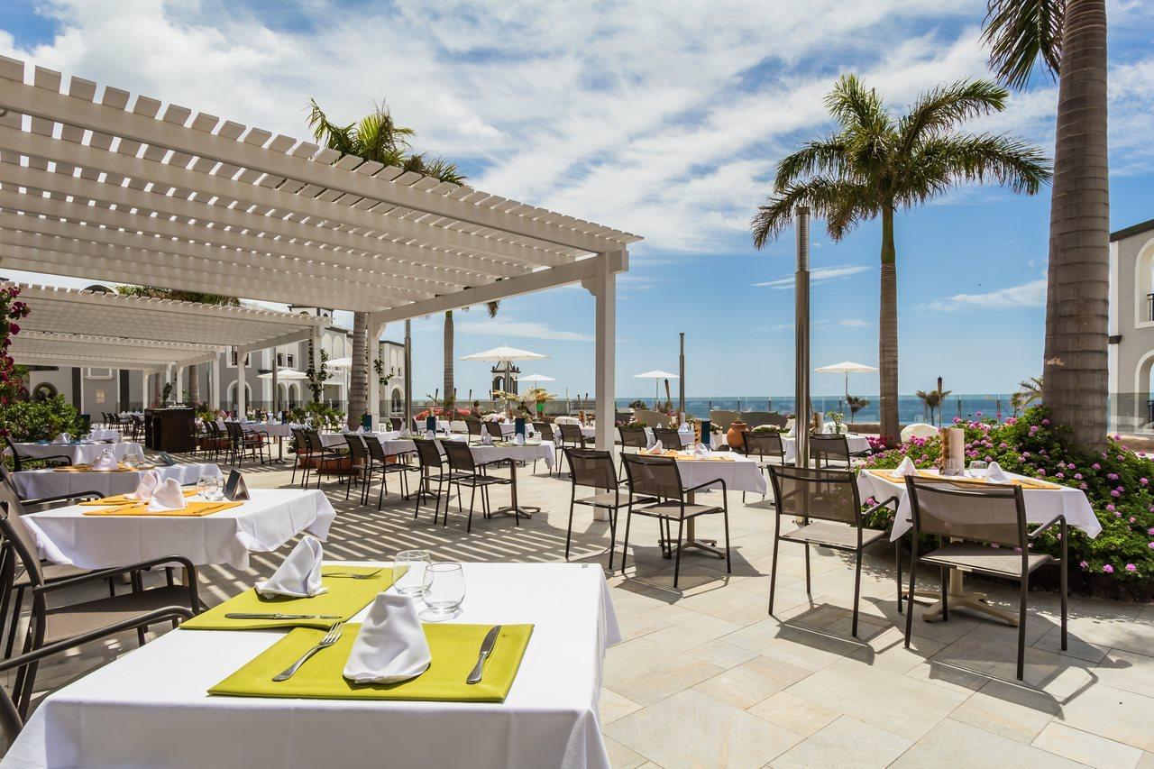 Royal Palm Resort & Spa (Adults Only) Playa De Esquinzo Bagian luar foto