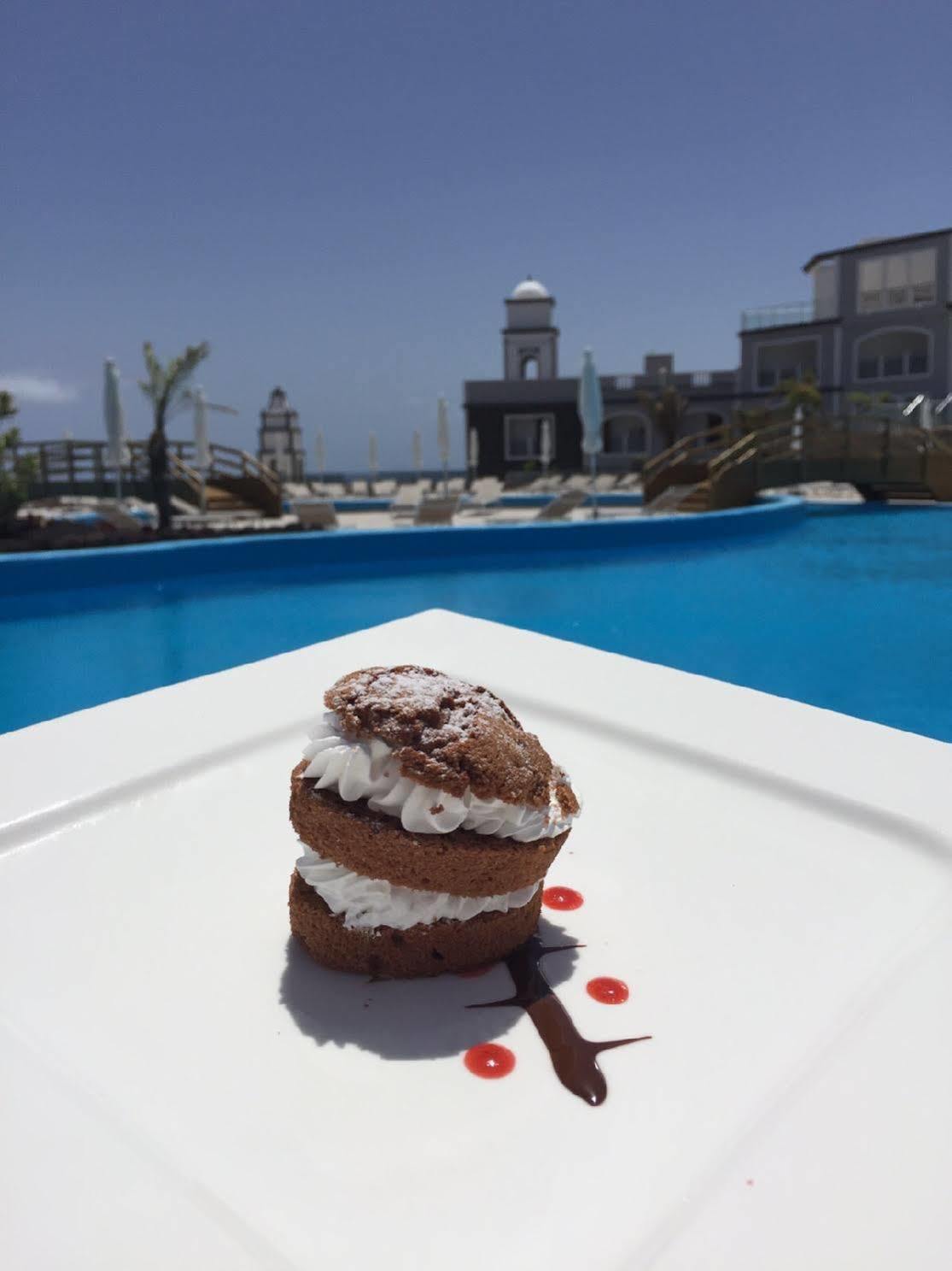 Royal Palm Resort & Spa (Adults Only) Playa De Esquinzo Bagian luar foto